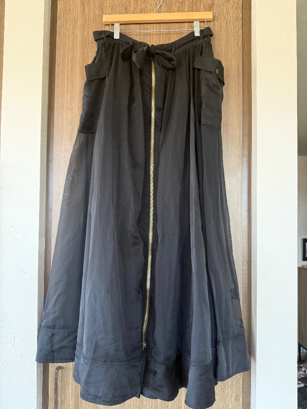 ANTHROPOLOGIE SHEER PARACHUTE STATEMENT GOLD ZIPPER MAXI FULL SKIRT BLACK 8